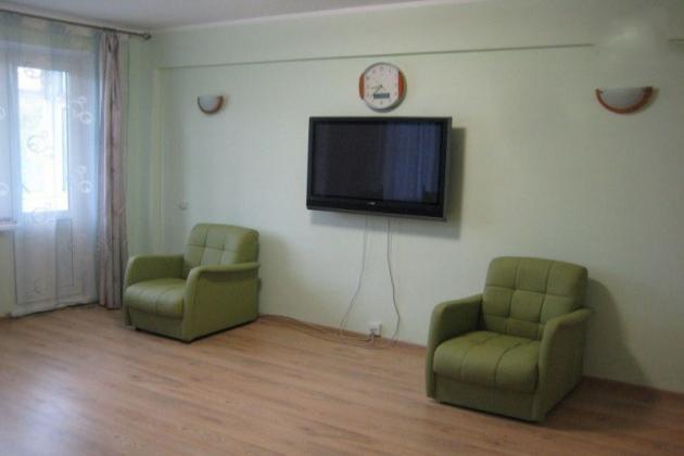 3-комнатная квартира посуточно (вариант № 3951), ул. Юного Коммунара улица, фото № 7