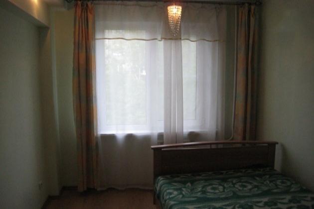 3-комнатная квартира посуточно (вариант № 3951), ул. Юного Коммунара улица, фото № 3